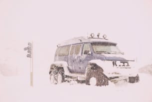 「冬期のスタック車両と物流のあり方を考える」シンポジウムにて意識調査を実施 ～トラックドライバーの情報ソースとして「ラジオ」が活躍している事実が判明～