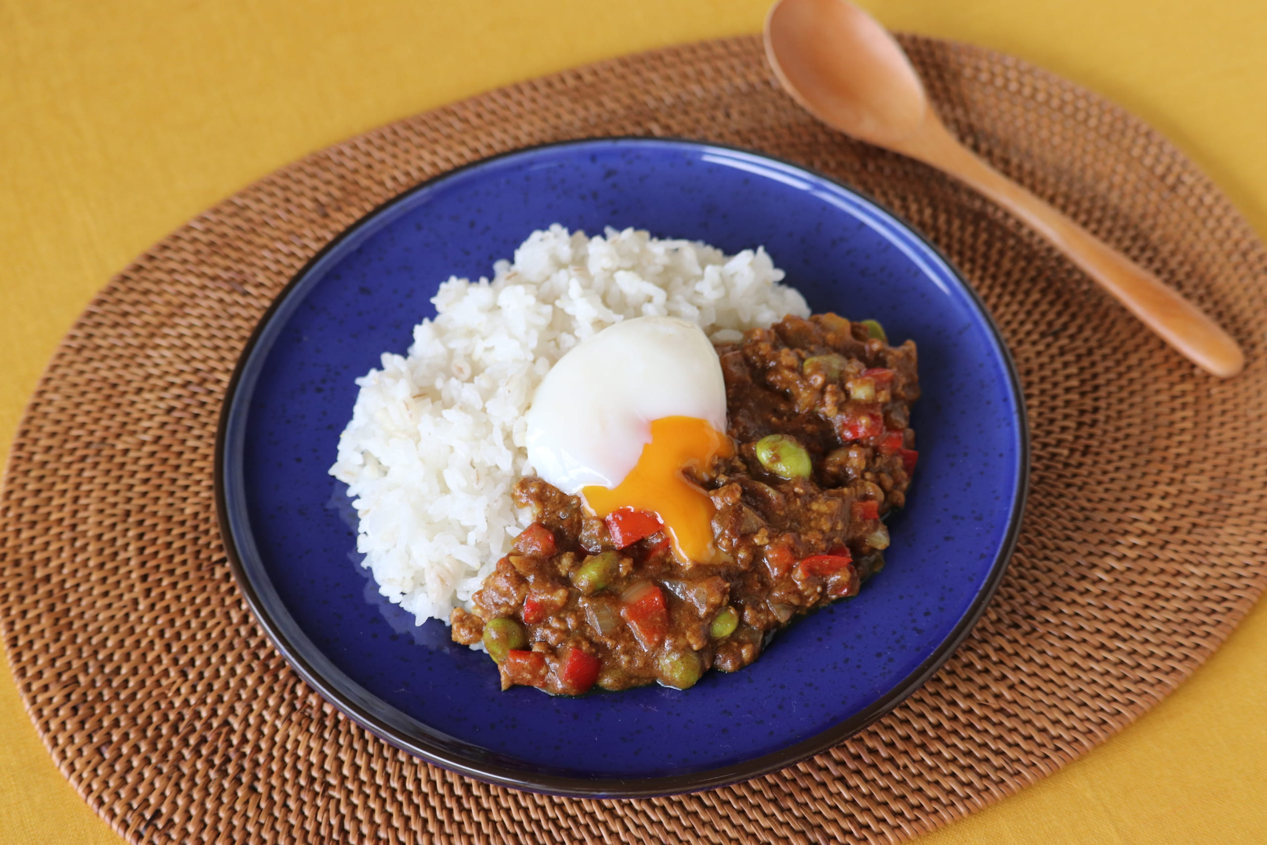 夏野菜のレンチンドライカレー