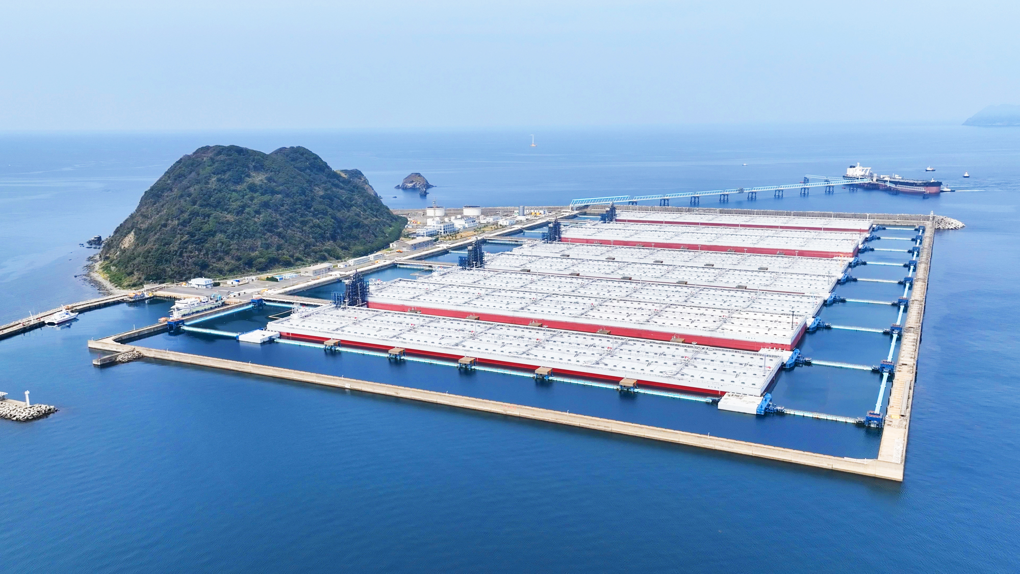 2026年3月に国家備蓄石油が放出された基地のひとつ、白島国家石油備蓄基地 写真提供:JOGMEC